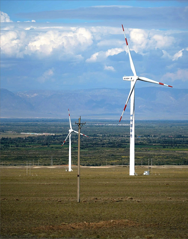 凯发天生赢家重大突破！中国首个沙戈荒大型风电光伏基地开工建设